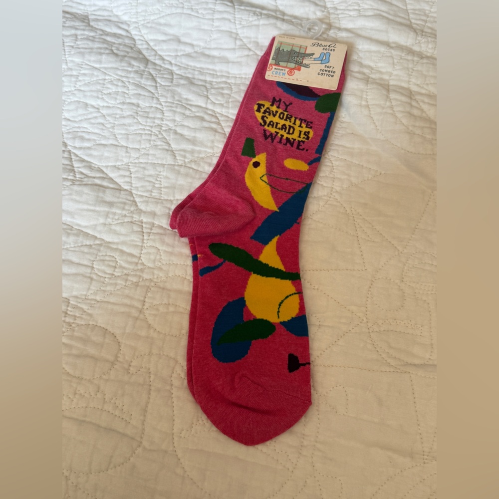 Blue Q women’s Colorful Wine-Themed Socks size 5-10 NWT